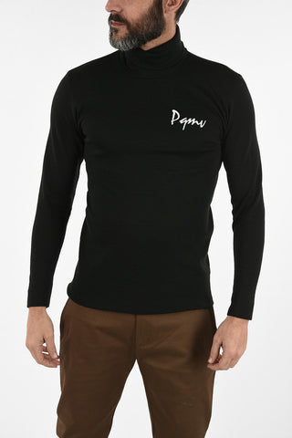turtle-neck sweater