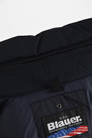 down jacket with extractable Hood