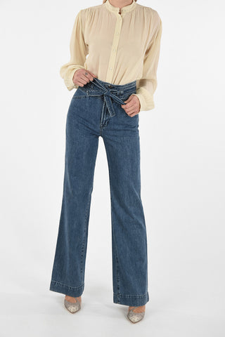 high-rise waist SUKEY bootcut jeans with belt