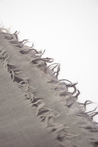 Sciarpa LERA in Cashmere e Seta con Frange 140x140cm