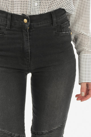 Mid-rise waist slim fit jeans