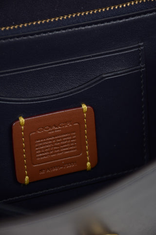 Shoulder Bag With Removable Shoulder Chain