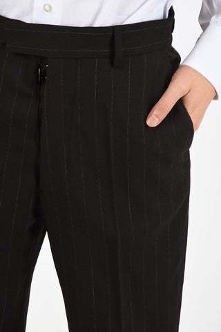 MM14 no vent peak lapel pinstriped 2-button suit