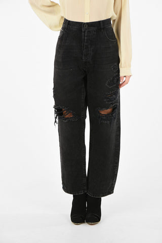 Baggy distressed jeans