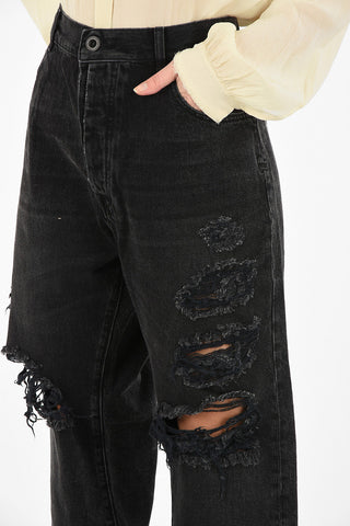 Baggy distressed jeans