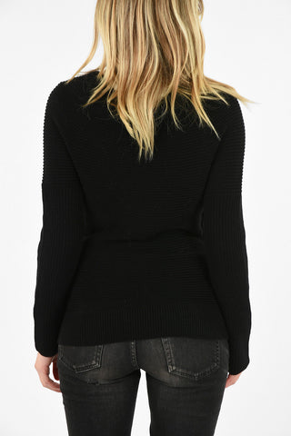 v-neck LOLAX sweater