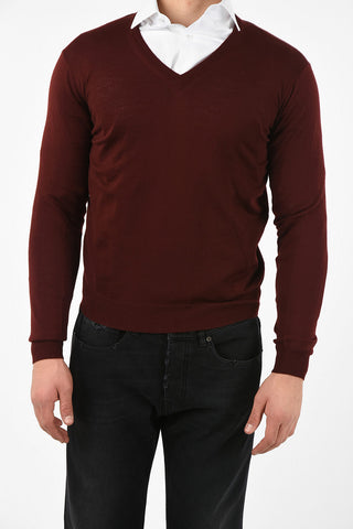 Slim Fit v-neck sweater