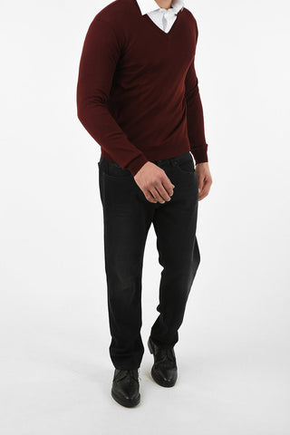 Slim Fit v-neck sweater