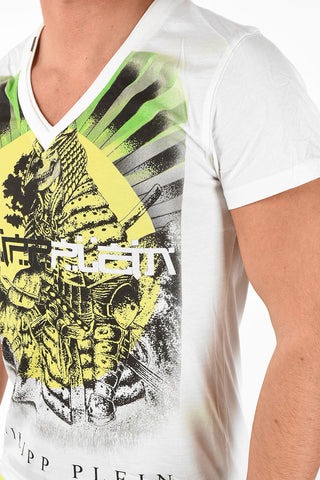 v-neck t-shirt