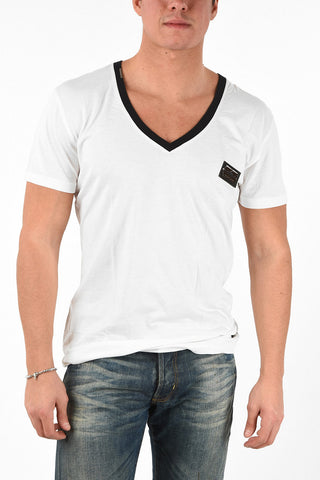 v-neck FLAG t-shirt