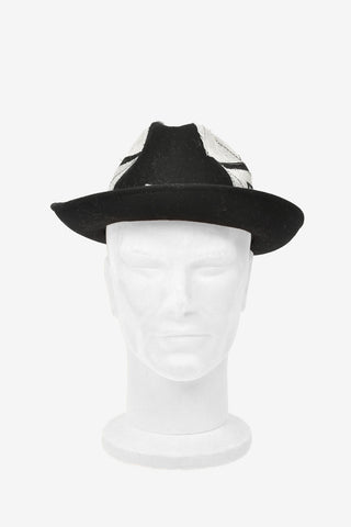 wool trilby with patchs