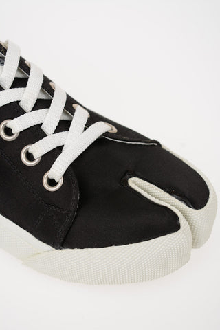 MM22 Silk Vandal TABI Low Sneakers