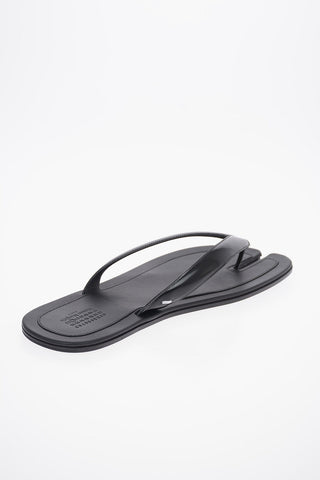 MM22 Leather TABI Flip Flop