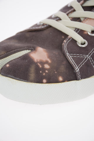 MM22 Tye Dye Effect TABI Low-Top Sneakers