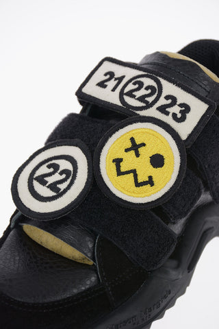 MM22 Velcro Logo Emoticon Sneakers