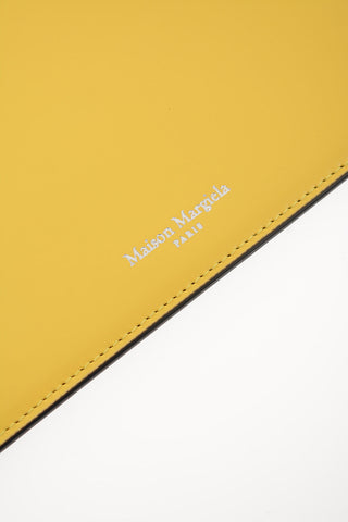 MM11 Leather Wallet with Zip Closure