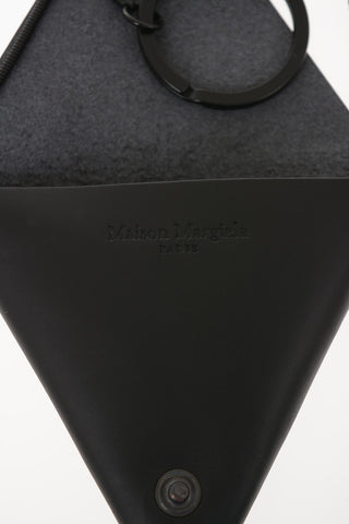 MM11 Embossed Logo Snap Fastening Leather Keycase