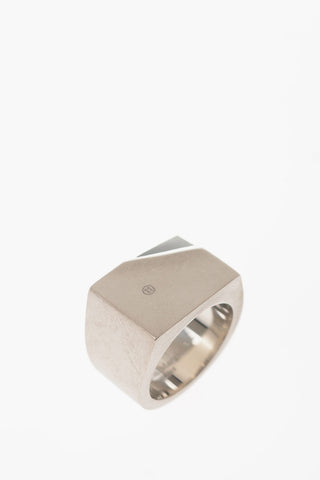 MM11 Silver ring with geometric faceteed