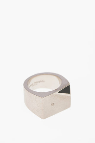 MM11 Silver ring with geometric faceteed