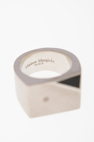 MM11 Silver ring with geometric faceteed
