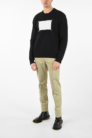 MM10 CREW NECK RELAXED FIT SWEATER WITH MAXI ICON PATCH