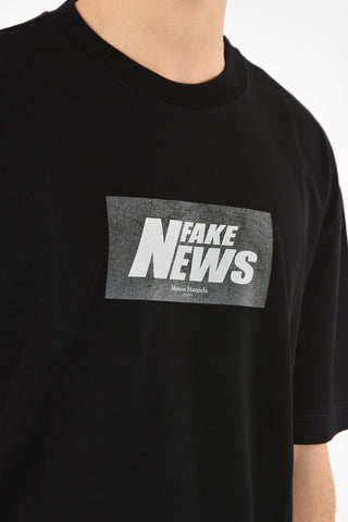 MM10 RELAXED FIT CONTRASTING PRINTED GRAHIC FAKE NEWS T-SHIRT