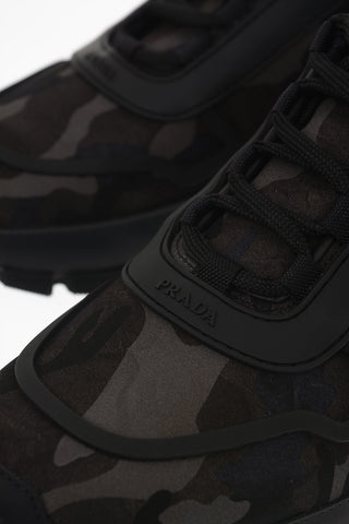 Camouflage Textile Low Sneakers