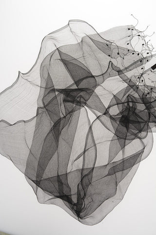 Foulard in Seta con Dettaglio Gioiello