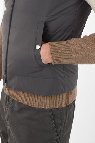 Reversible Sleeveless Down Jacket with Zip Closure