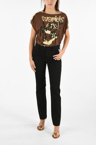 Tapered jeans with visible Seams