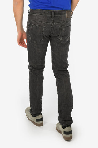 17cm Distressed THAVAR-XP Jeans L34
