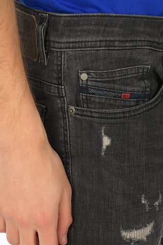 17cm Distressed THAVAR-XP Jeans L34