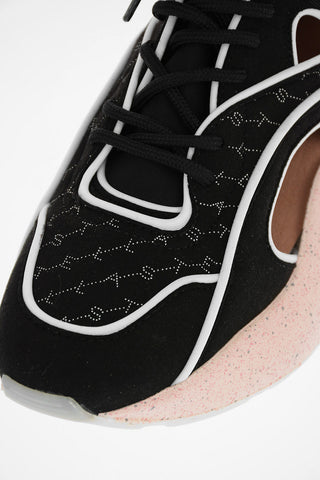 Sneakers in Tessuto Logato con Dettagli Cut Out