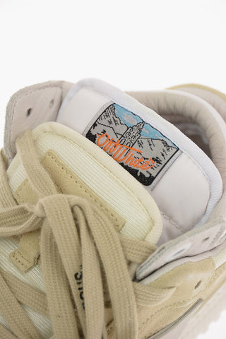 Suede OFF COURT LOW Sneakers