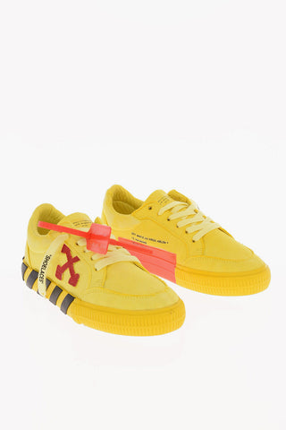 solid color LOW VULCANIZED sneakers with contrasting details