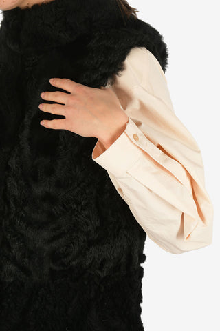 Shearling Senza Manica con Cappuccio