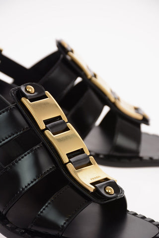 Sandali in Pelle con Applicazione in Metallo