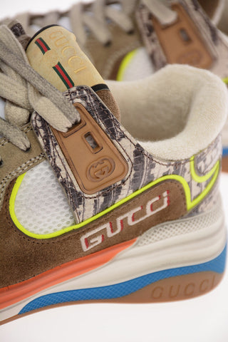 Canvas ULTRAPACE Sneakers with Suede Details