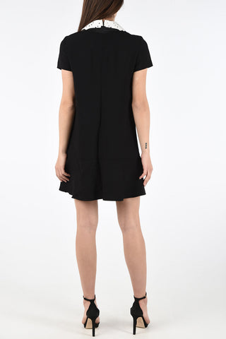 Mini Dress a Maniche Corte con Collo Ricamato e Fiocco 
