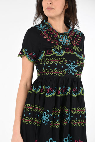 Vestito in Cotone con Ricamo Floreale e Sottoveste