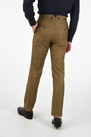 pantalone a una pince a vita alta e tasca diagonale