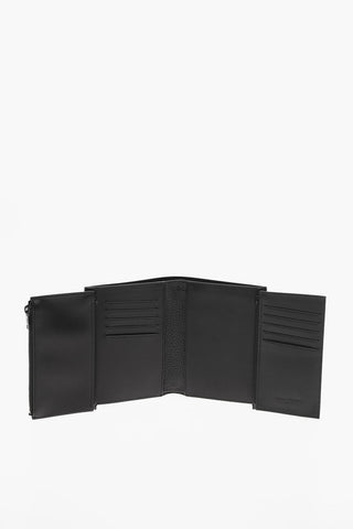 MM11 Grained Leather Folding Wallet with Zipped Detail