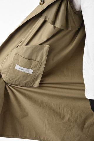 hidden closure coat with Hood