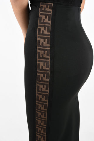 split-back hem below knee Skirt with Logo Side Band