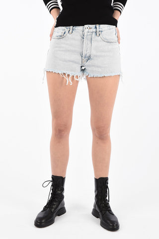 Shorts in Denim con orlo sfrangiato
