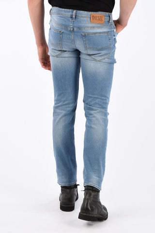 18cm Stretch Denim BUSTER Tapered Fit Jeans L.32