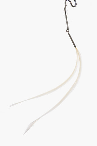 Collana Choker in Argento con Pendente a Piuma