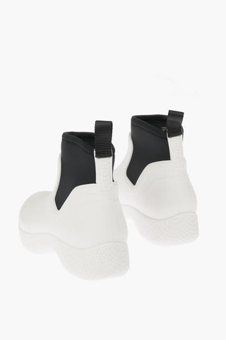 Rubbery Pull On Booties
