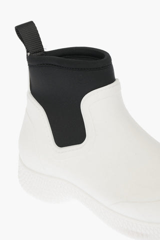 Rubbery Pull On Booties