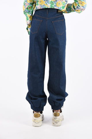 Mid-rise waist jeans